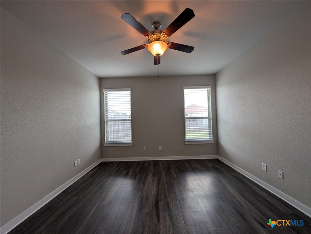 549 Creekside Forest Property Photo 16