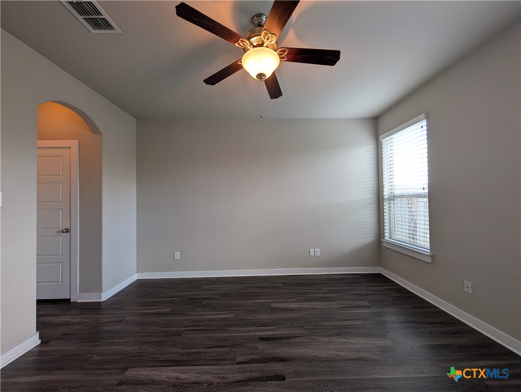 549 Creekside Forest Property Photo 17