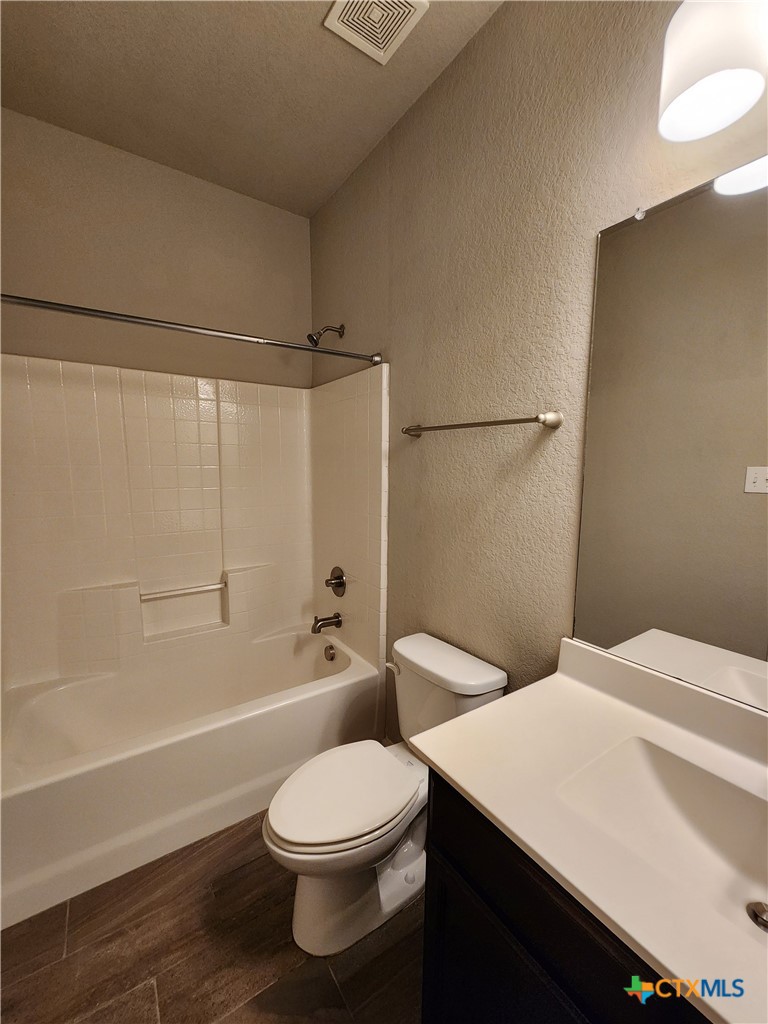 549 Creekside Forest Property Photo 20