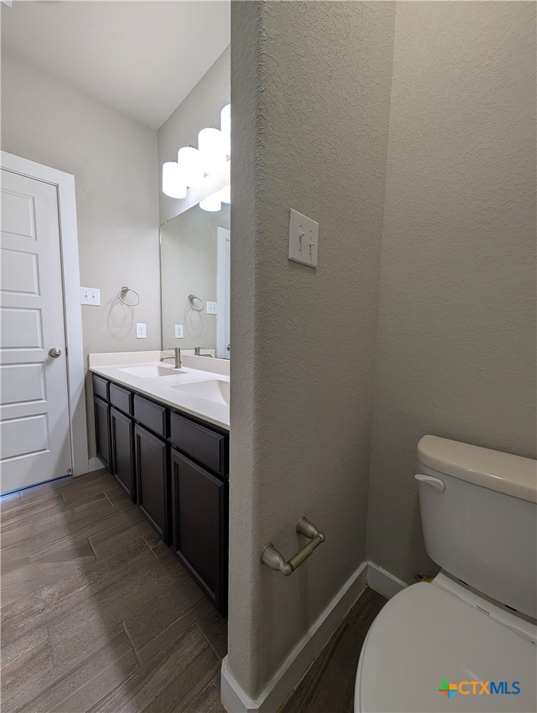 549 Creekside Forest Property Photo 21