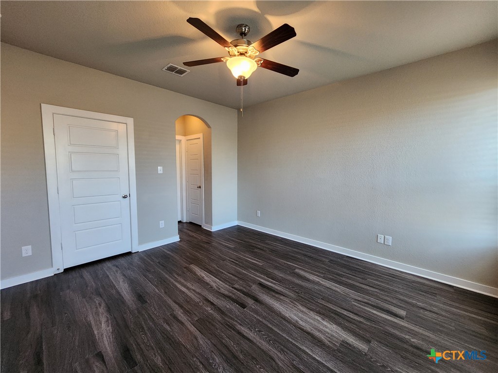 549 Creekside Forest Property Photo 22