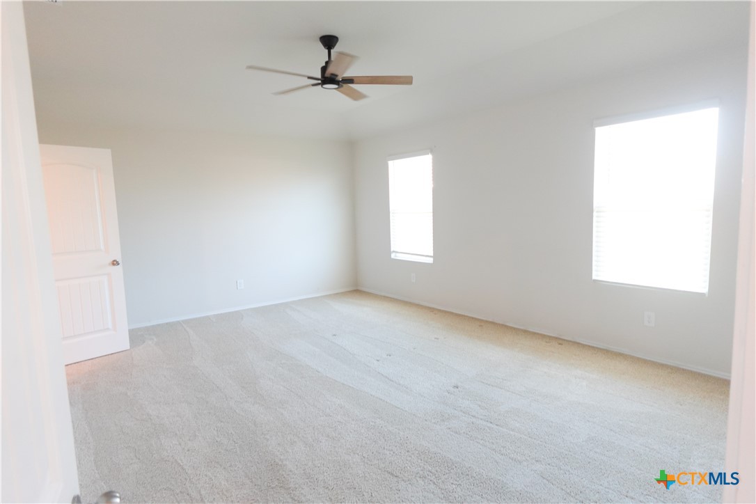348 Desert Willow Property Photo 8