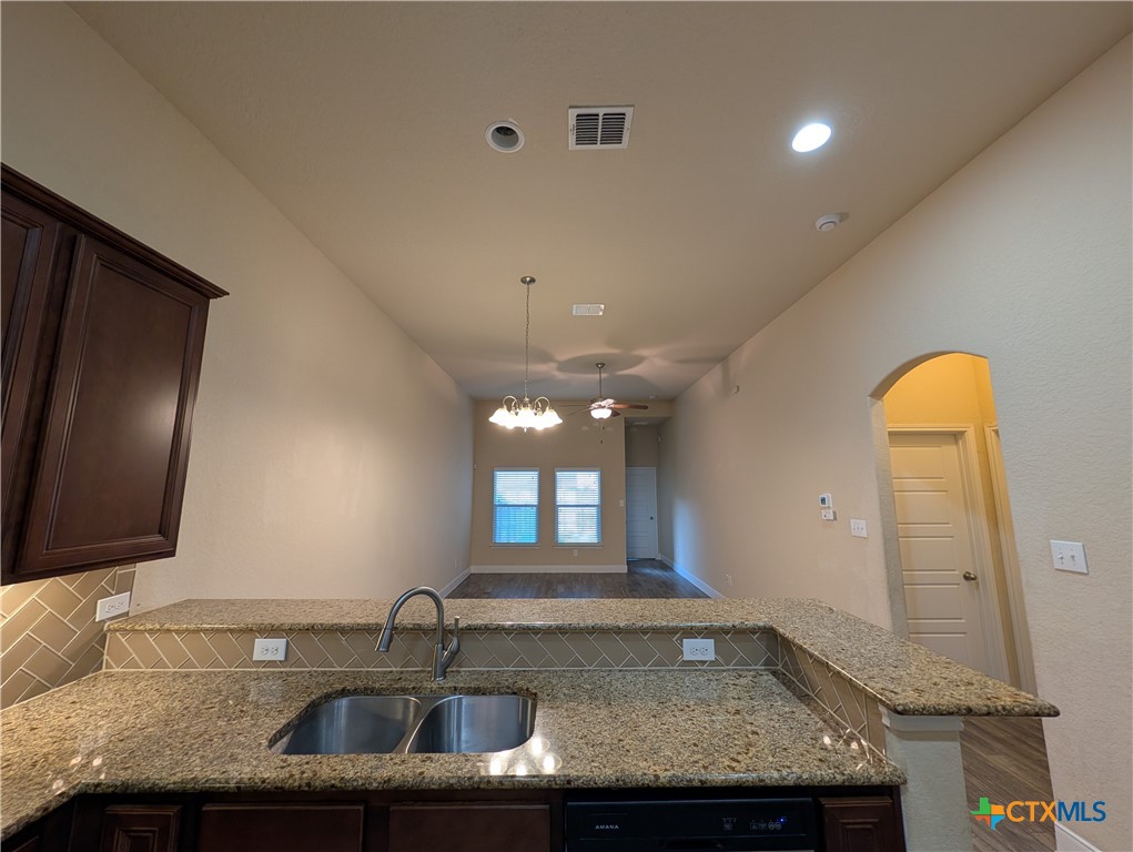 1243 Old Fm 306 Property Photo 10
