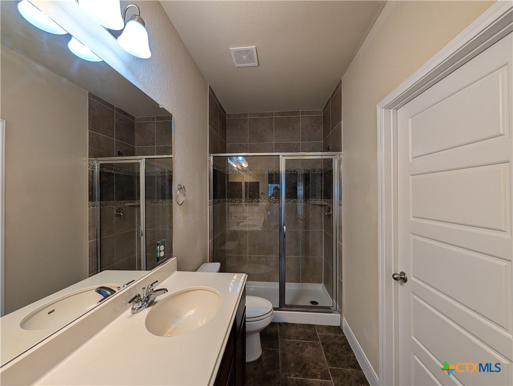 1243 Old Fm 306 Property Photo 15