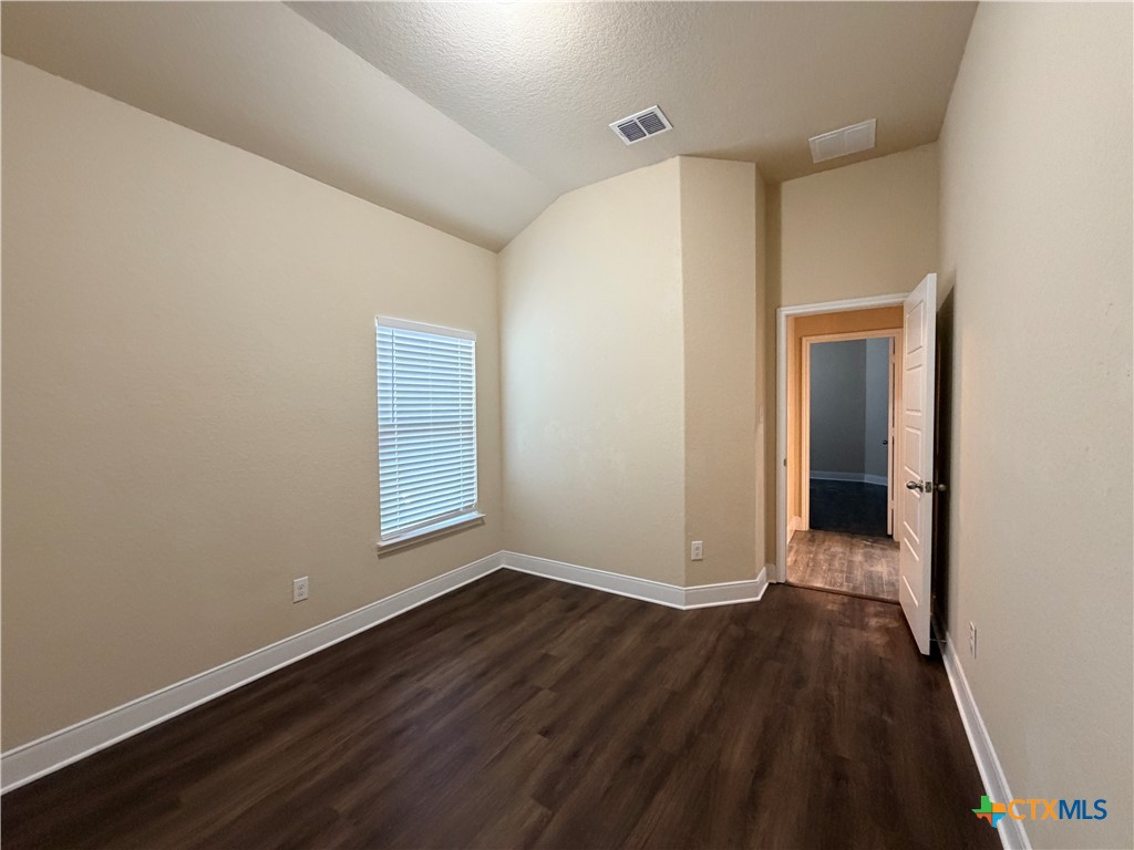 1243 Old Fm 306 Property Photo 22