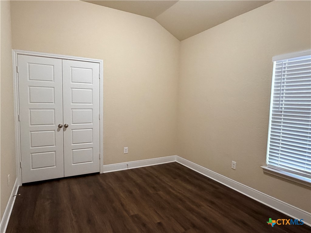 1243 Old Fm 306 Property Photo 23