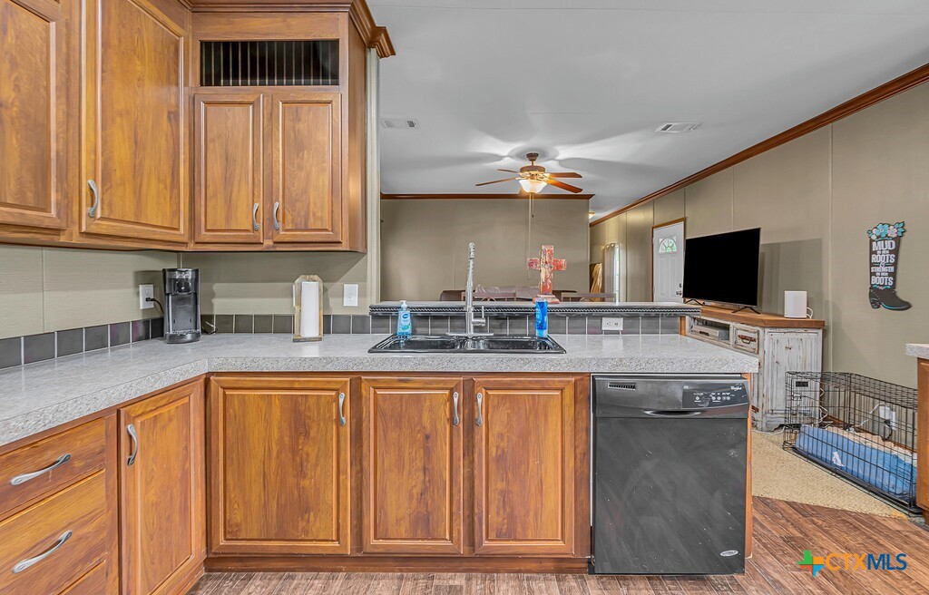 1176 Blue Cut Road Property Photo 9