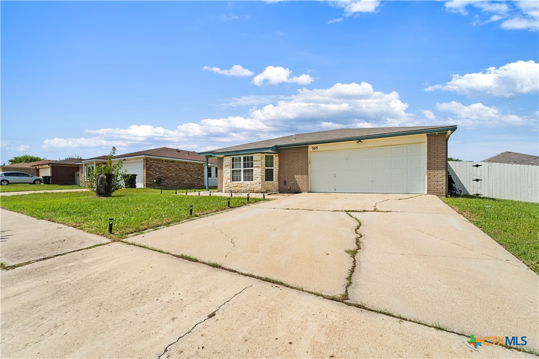 303 Carly Drive Property Photo 3