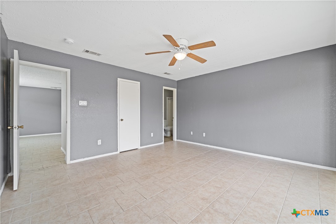 303 Carly Drive Property Photo 13