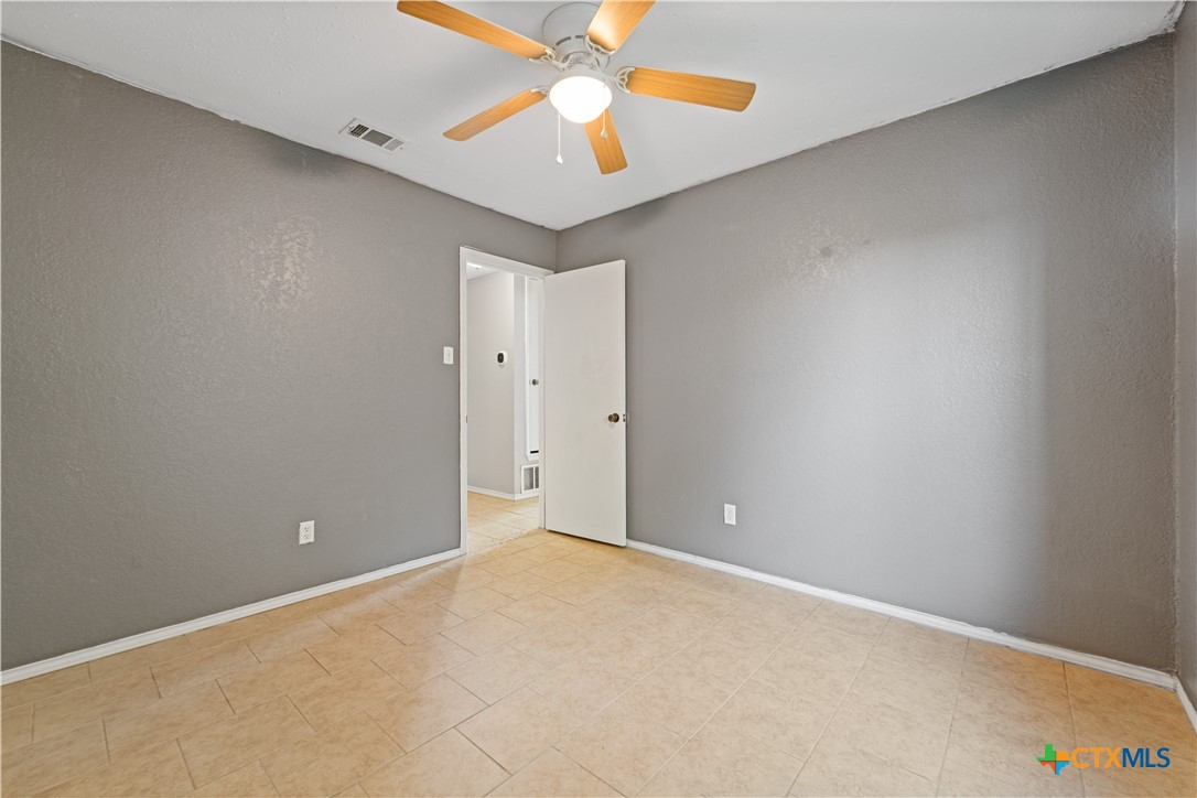 303 Carly Drive Property Photo 18