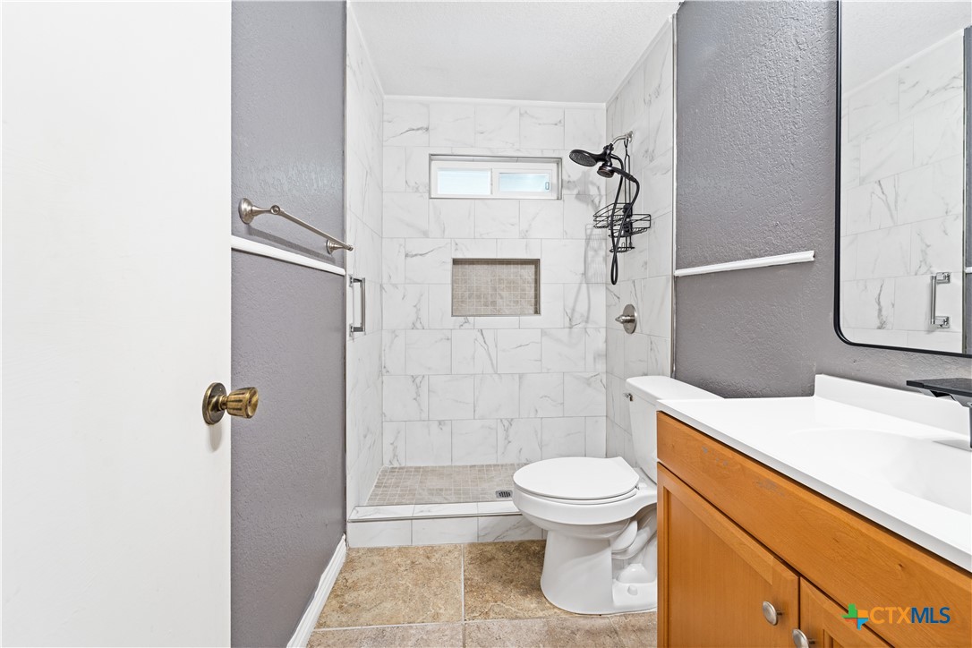 303 Carly Drive Property Photo 21