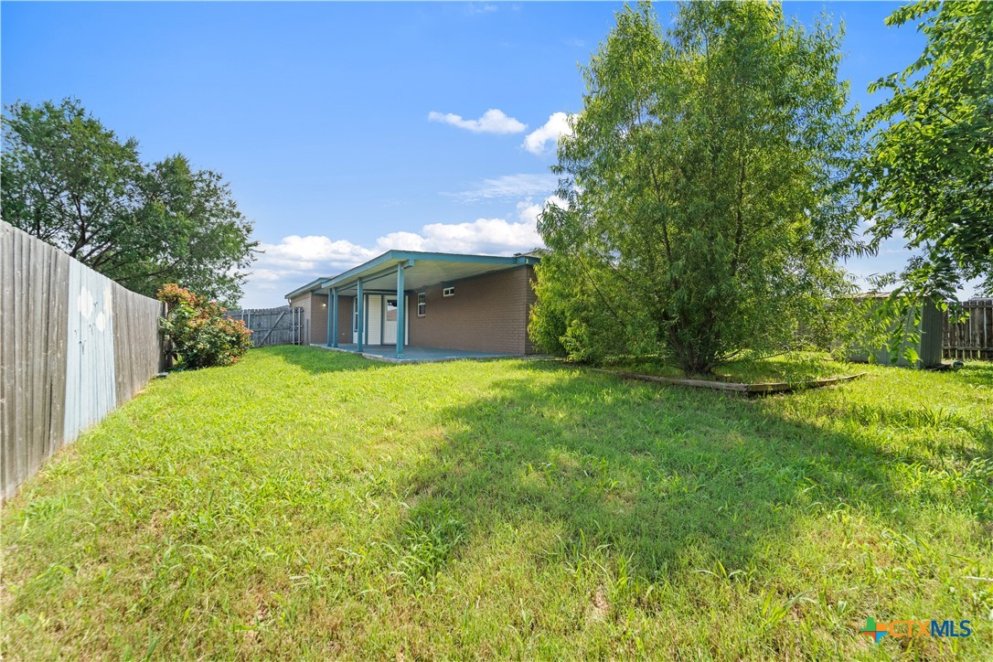 303 Carly Drive Property Photo 23