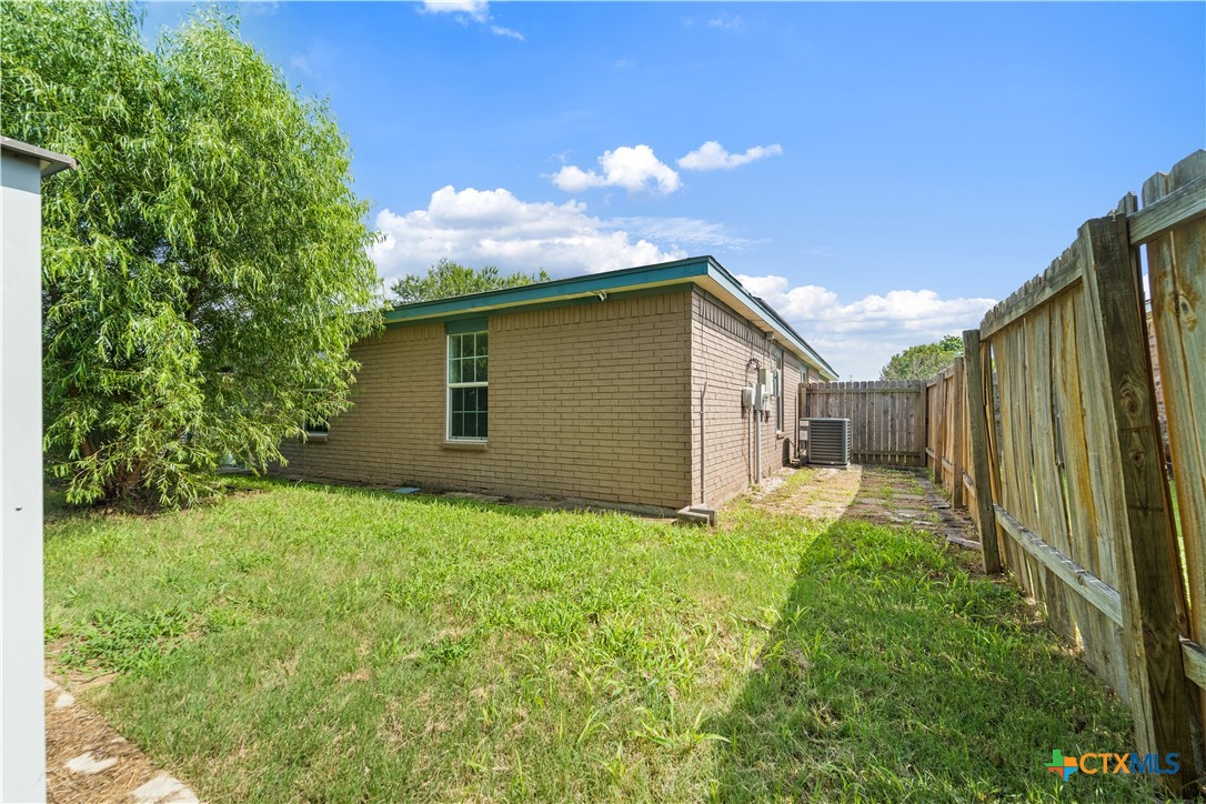 303 Carly Drive Property Photo 26