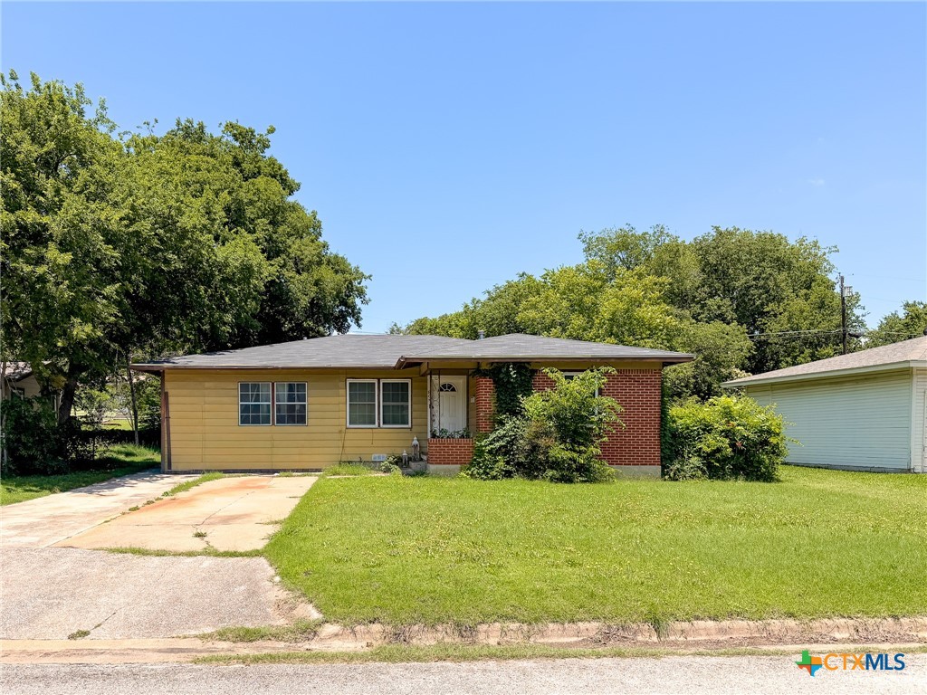 803 Dunn Circle