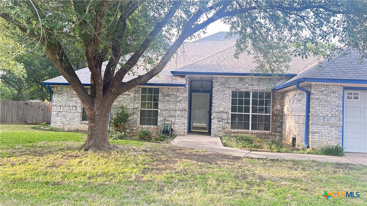 1007 Old Oak Road Property Photo 1
