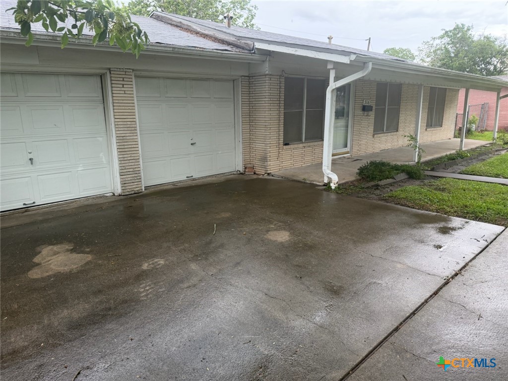 306 Avalon Avenue Property Photo 1