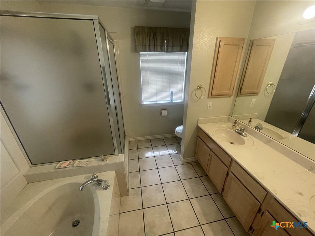 4601 S Old Bastrop Highway Property Photo 5