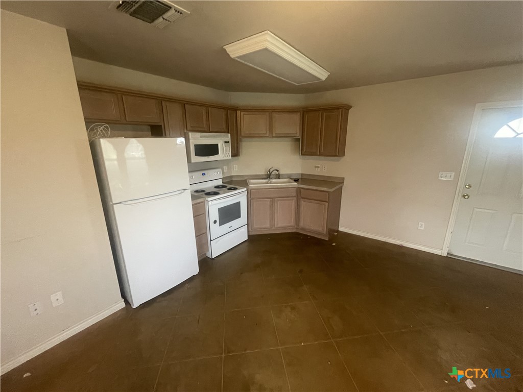 4601 S Old Bastrop Highway Property Photo 7