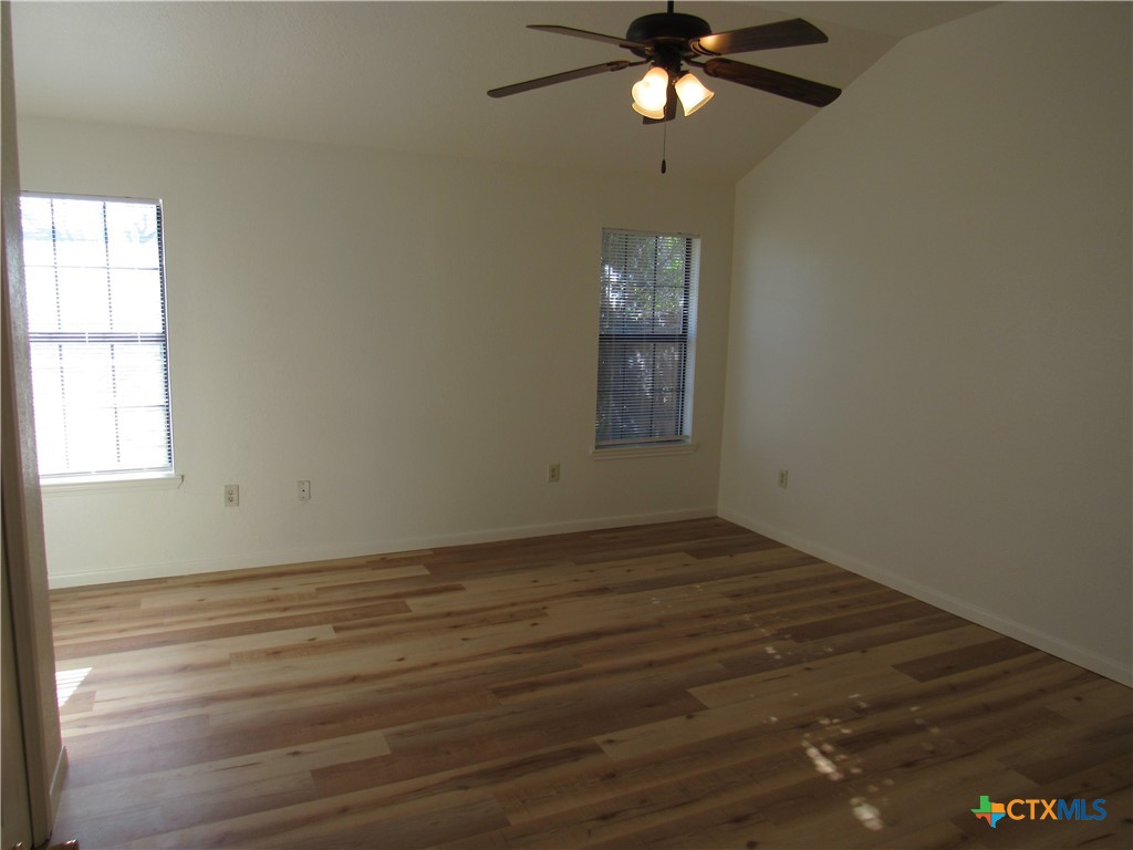3004 Honeysuckle Circle A Property Photo 9
