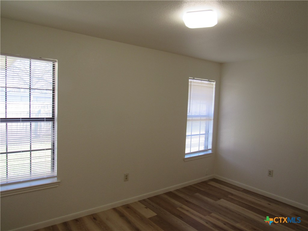 3004 Honeysuckle Circle A Property Photo 12