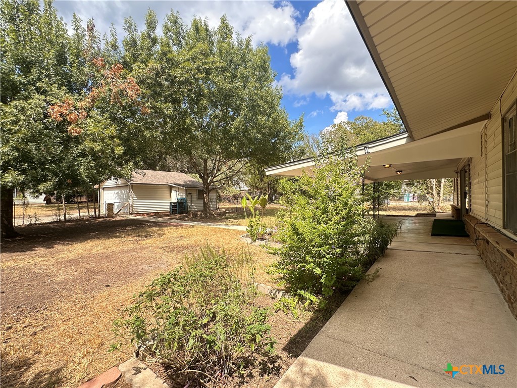 726 W San Antonio Street Property Photo 30