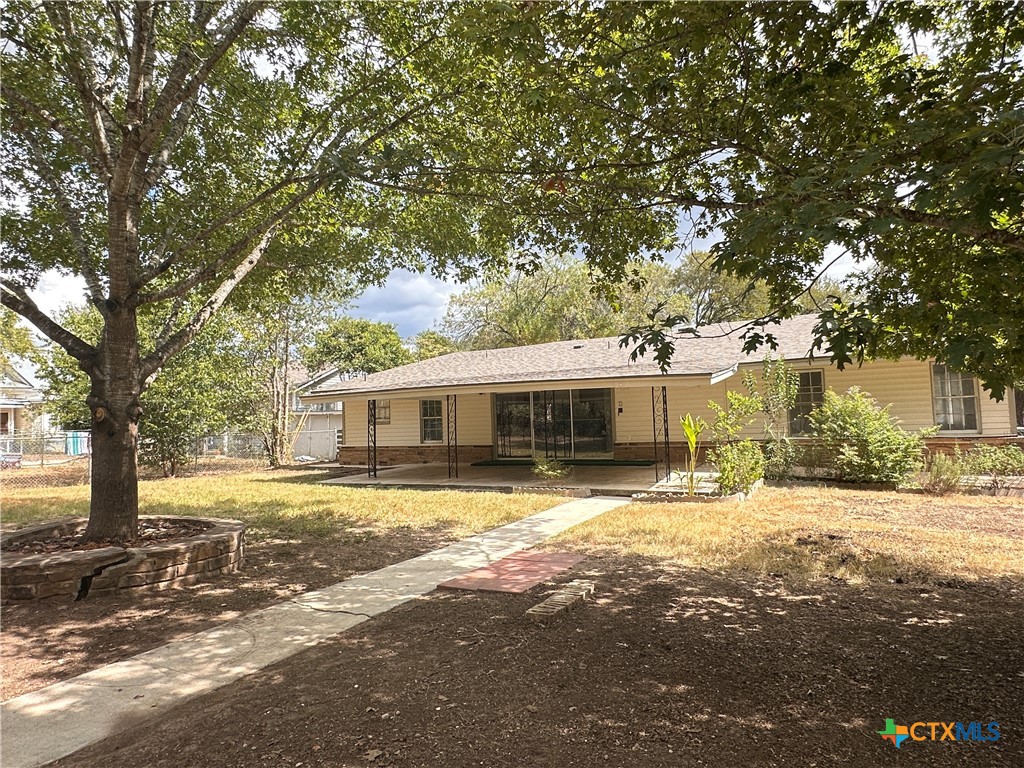 726 W San Antonio Street Property Photo 33