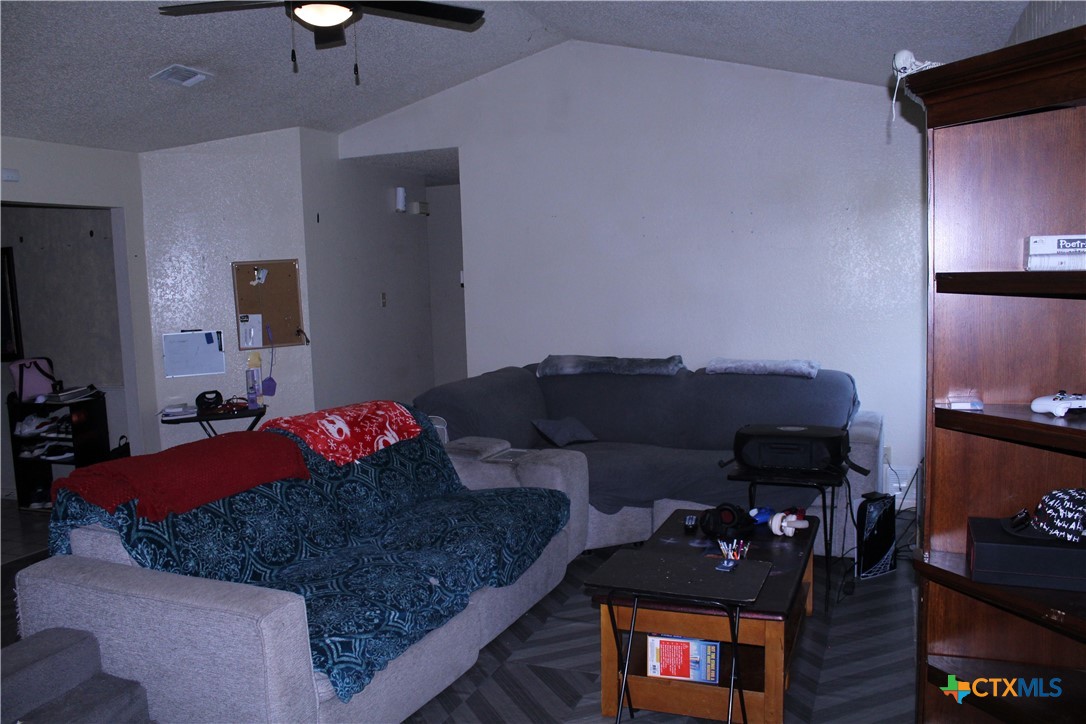 1905 Twilight Drive Property Photo 3