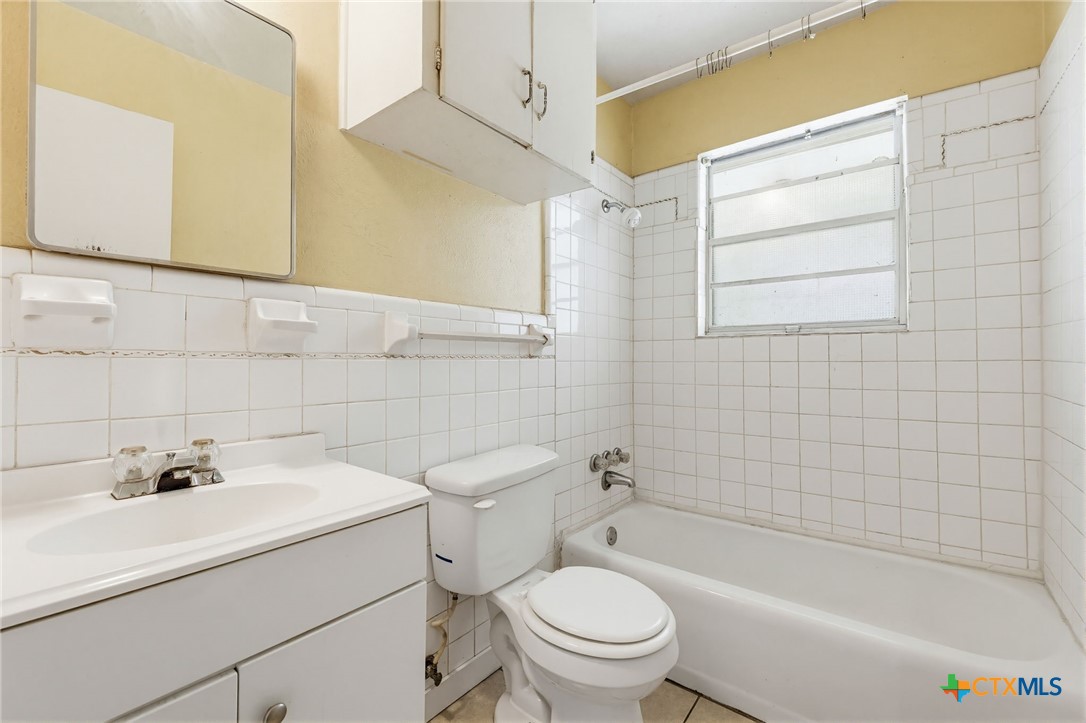602 Highway Avenue A-b Property Photo 14