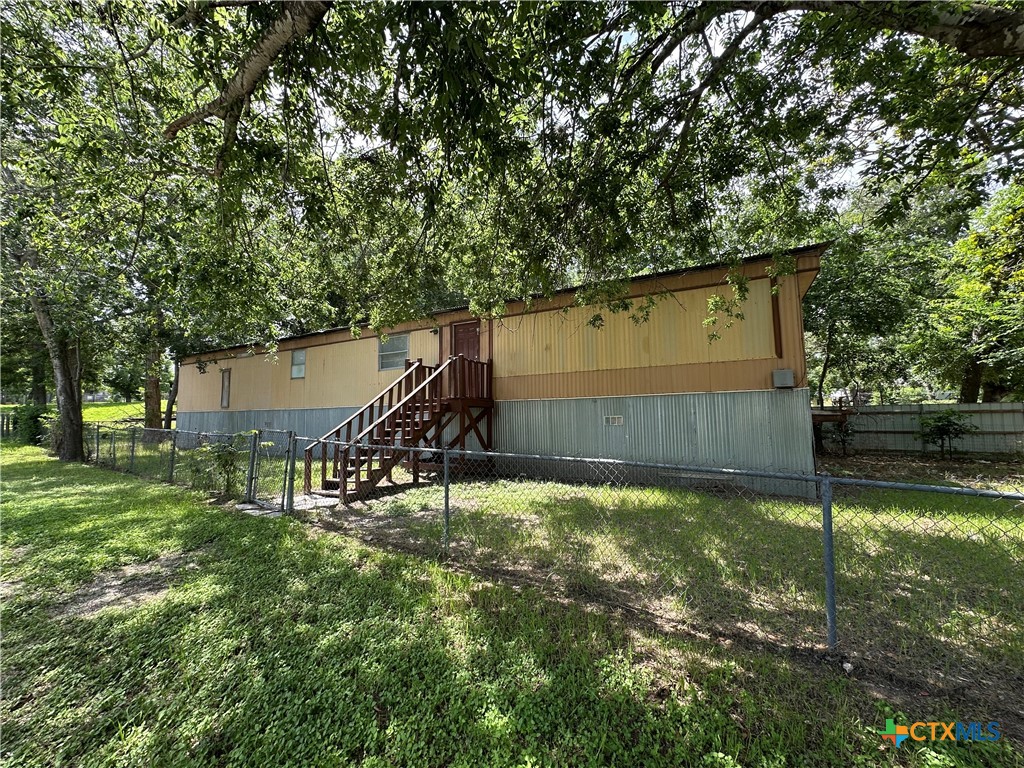 311 Meadow Lake Drive Property Photo 3