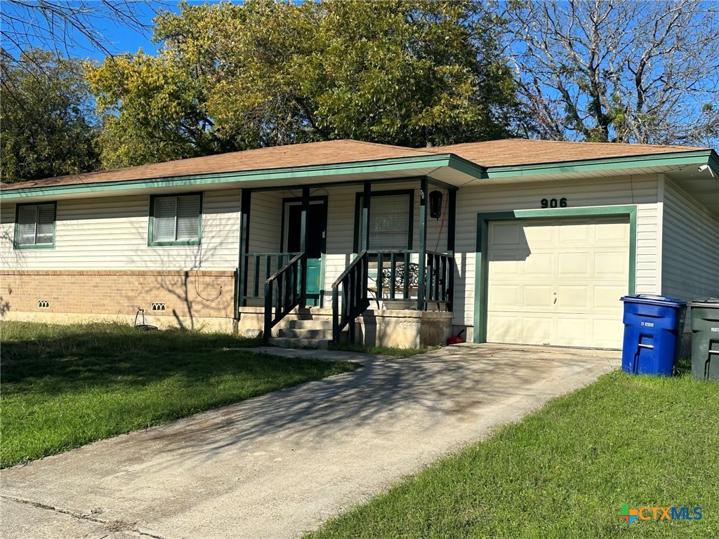 906 S 25th Street Property Photo 2