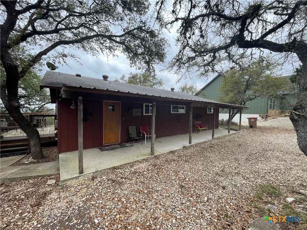1221 Hallmark Property Photo 1
