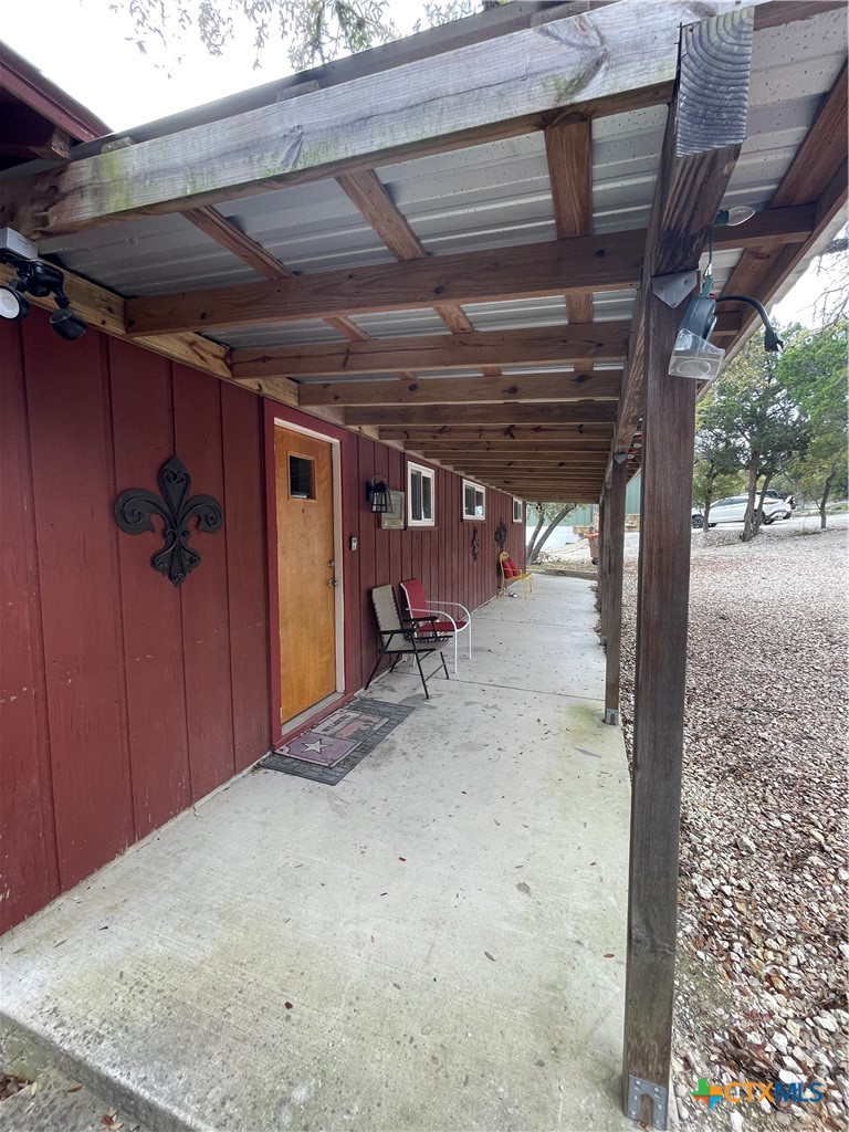 1221 Hallmark Property Photo 6