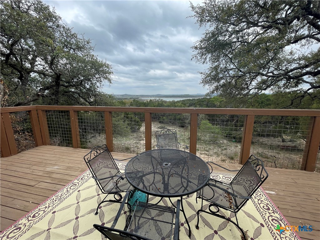 1221 Hallmark Property Photo 7