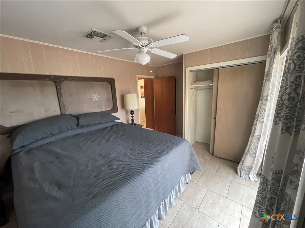 1221 Hallmark Property Photo 17
