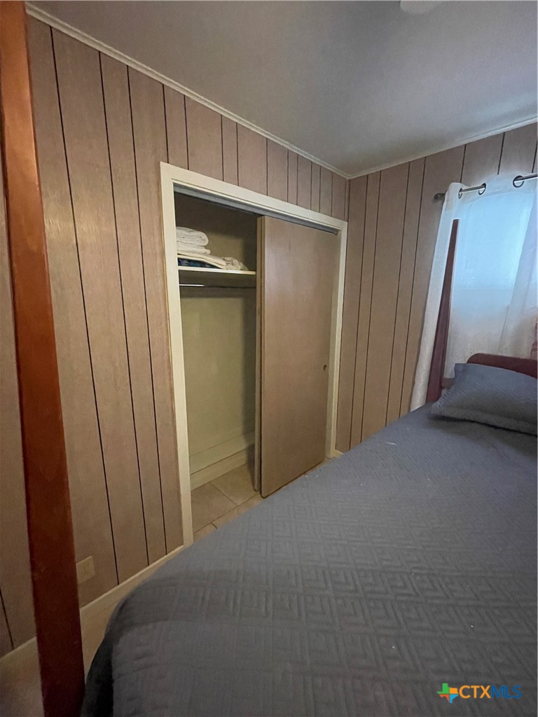 1221 Hallmark Property Photo 21