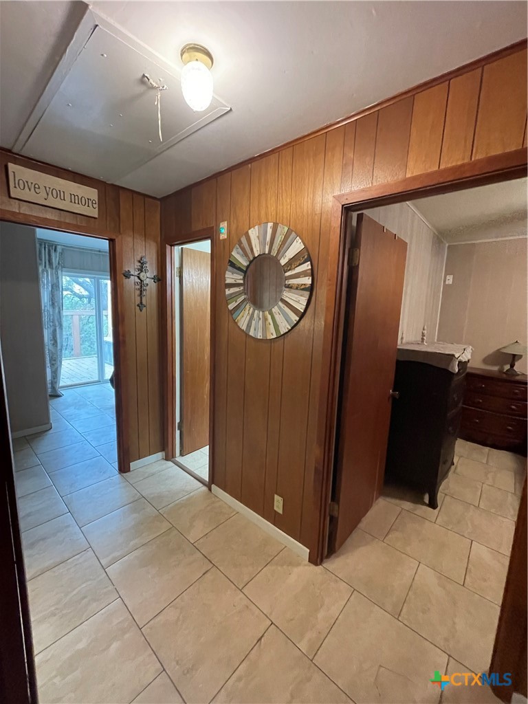1221 Hallmark Property Photo 22