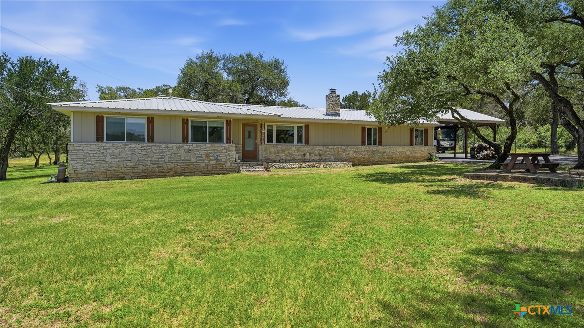 2694 Fm 2722 Property Photo 2