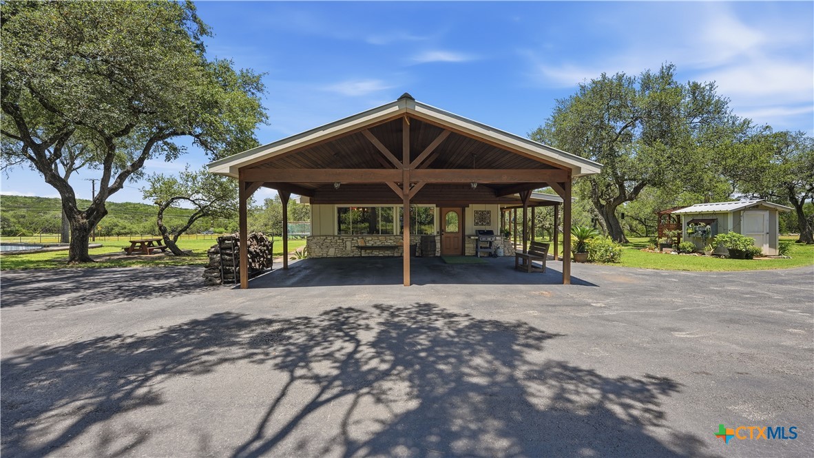2694 Fm 2722 Property Photo 6