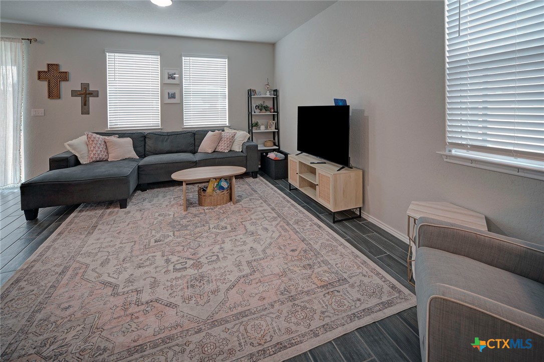 152 Honey Oak Lane Property Photo 7