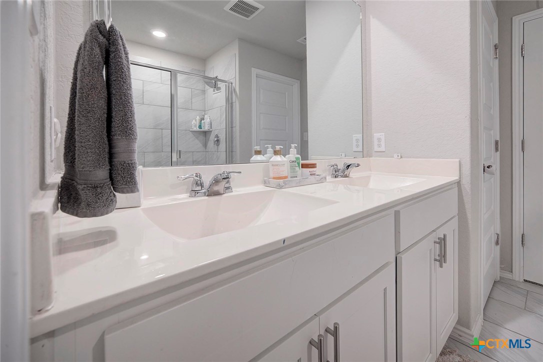 152 Honey Oak Lane Property Photo 22