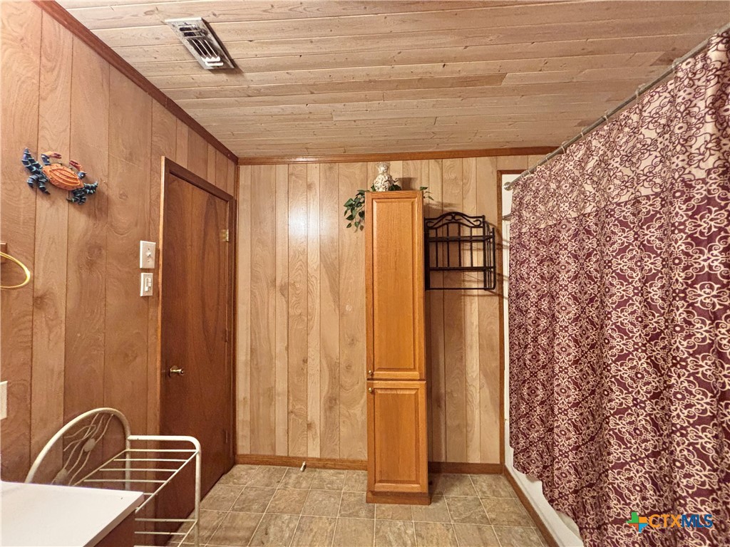 101 Cassie Street Property Photo 27