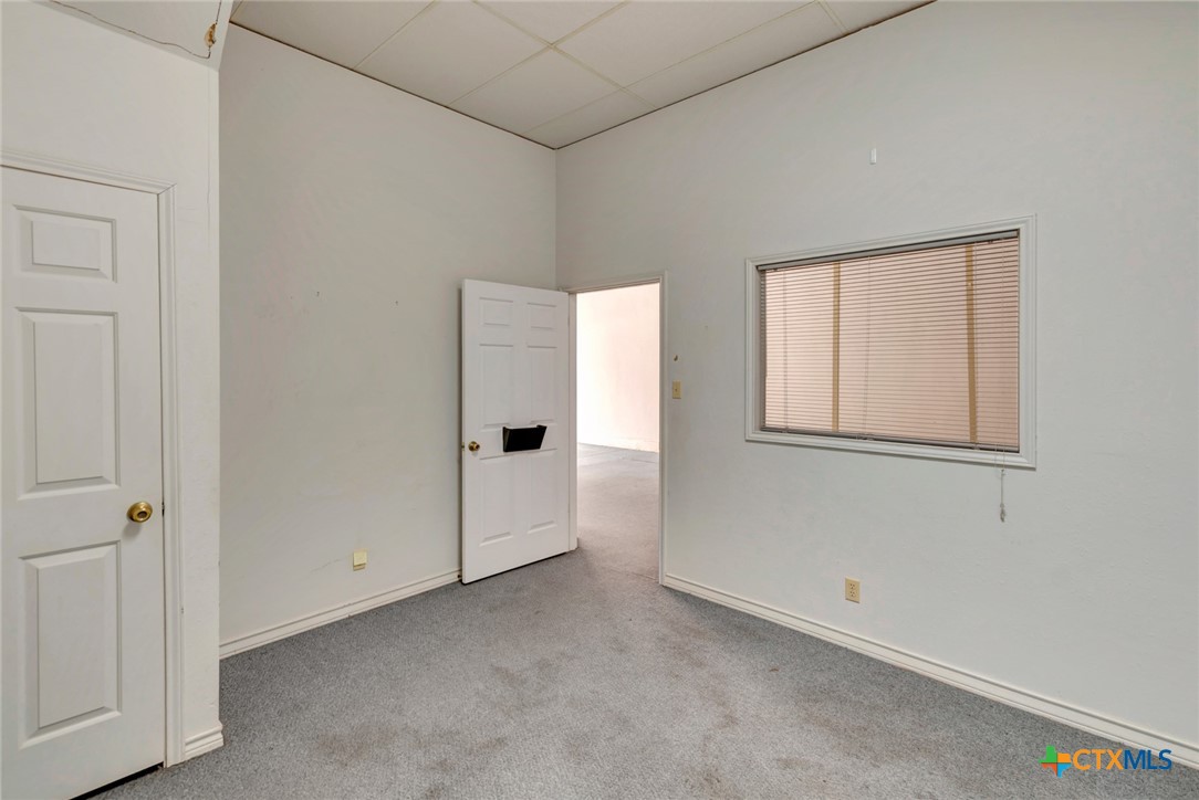 119 E Main Street Property Photo 30