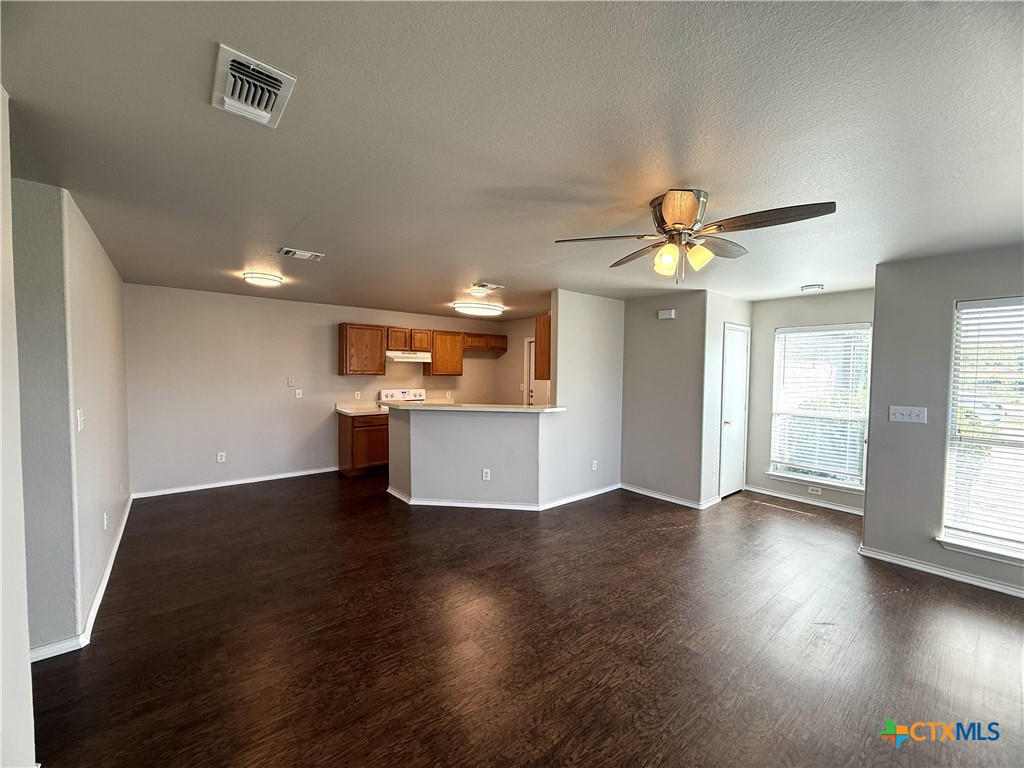 2744 Fm-1044 Property Photo 13