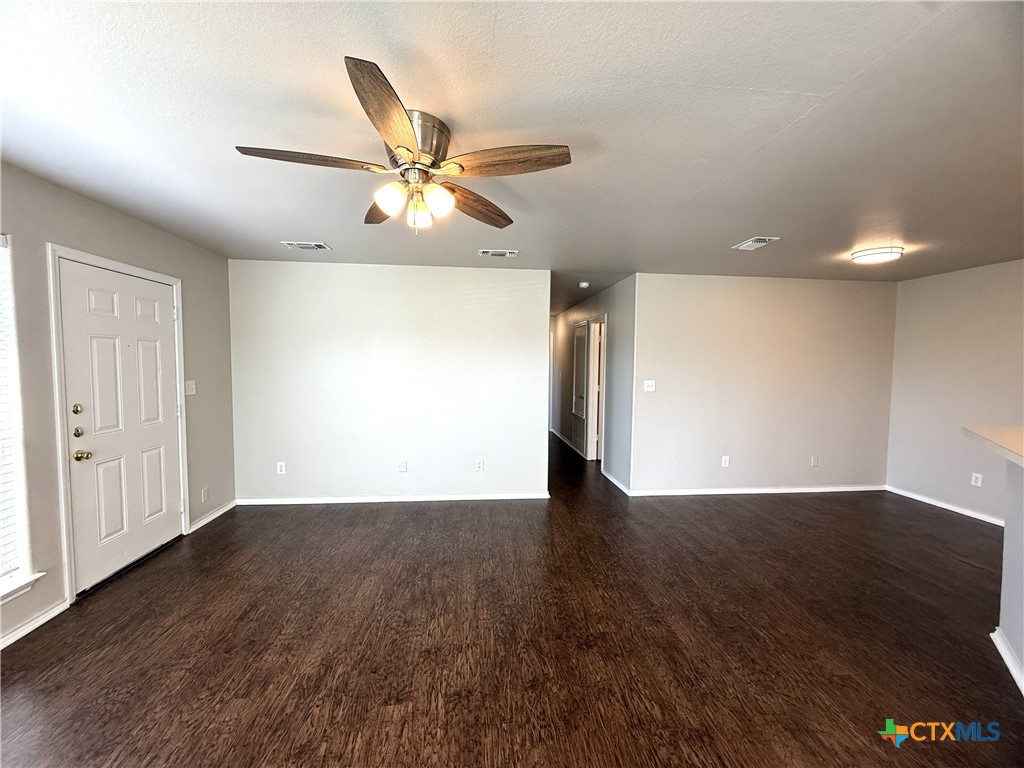 2744 Fm-1044 Property Photo 14