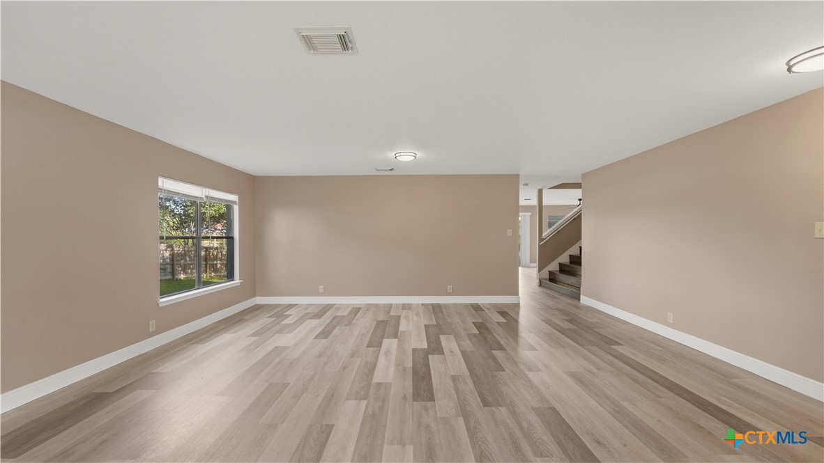 7338 Raintree Forest Property Photo 4