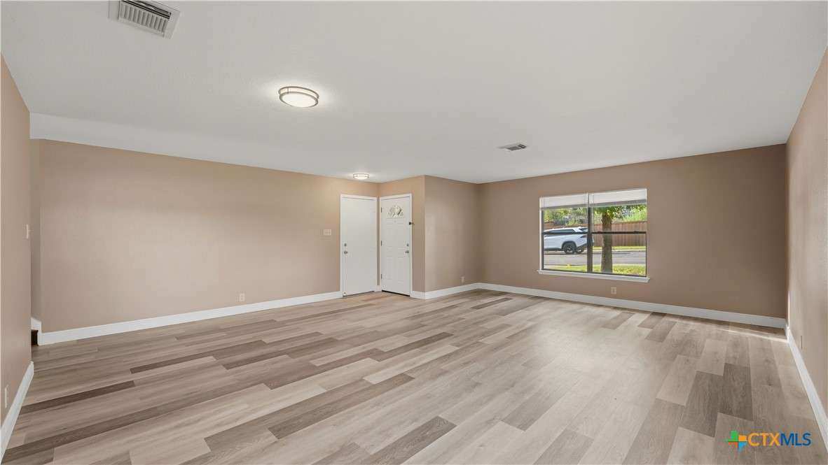 7338 Raintree Forest Property Photo 6