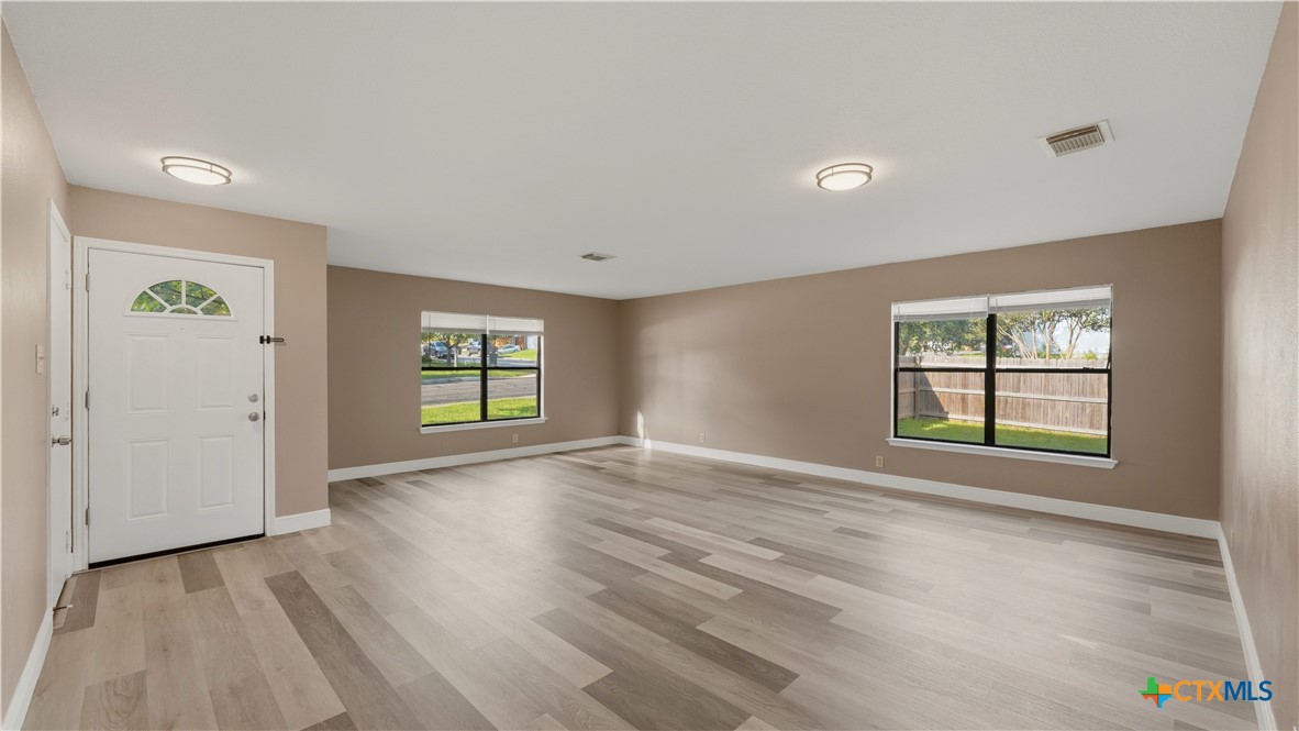 7338 Raintree Forest Property Photo 7