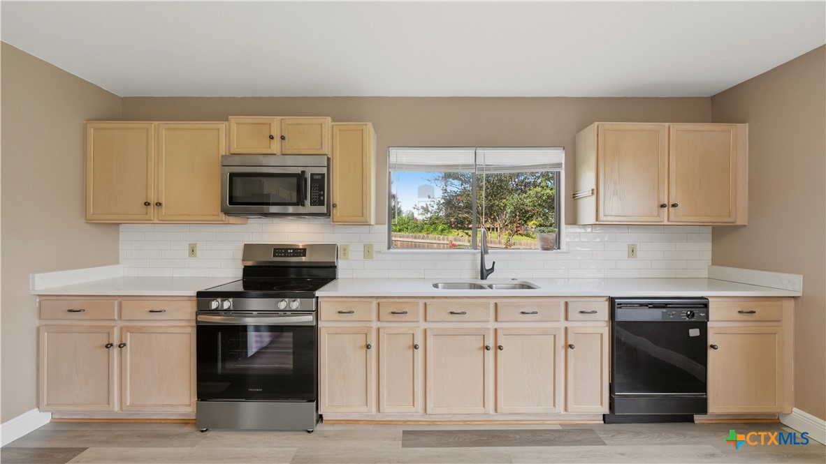 7338 Raintree Forest Property Photo 15