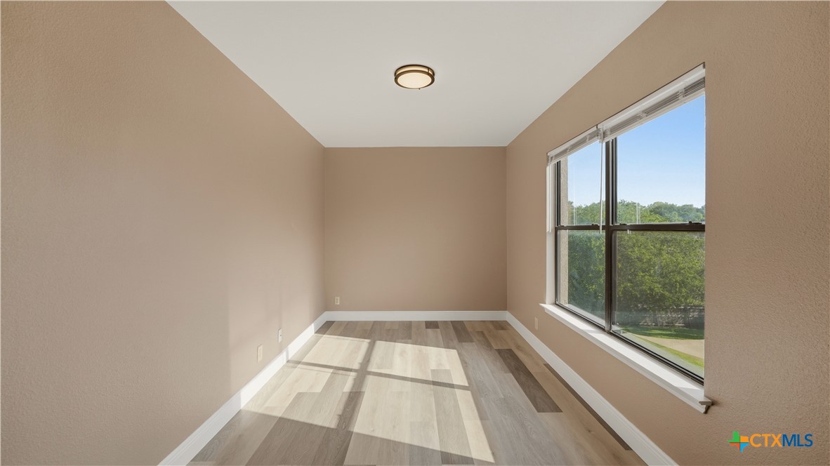 7338 Raintree Forest Property Photo 22