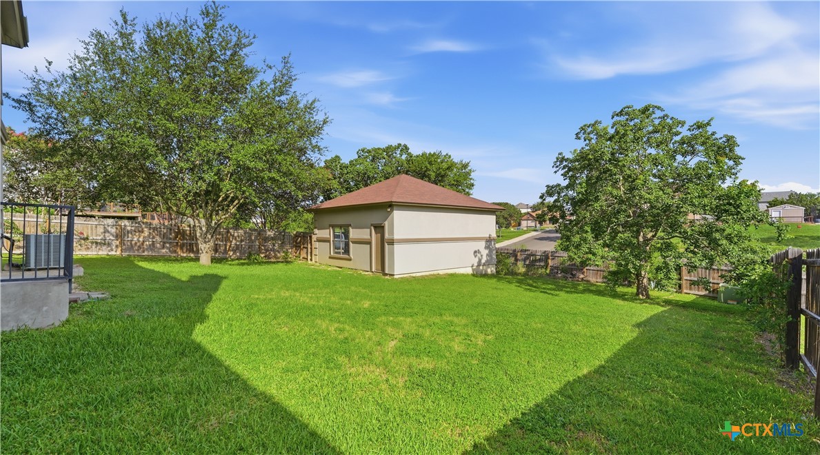 7338 Raintree Forest Property Photo 44